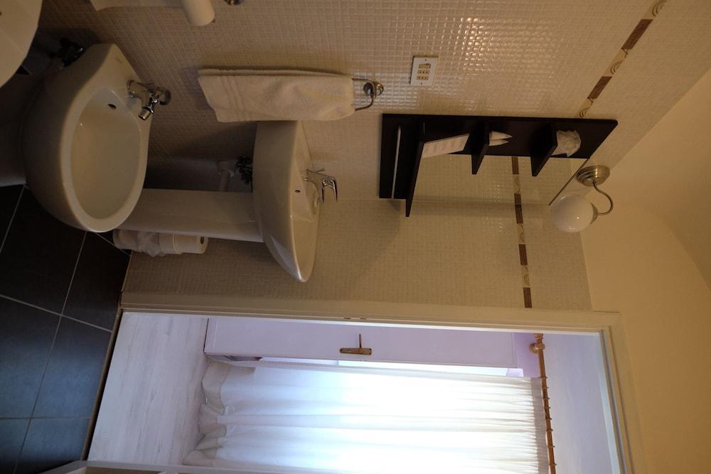 Hotel Pino Torinese المظهر الخارجي الصورة