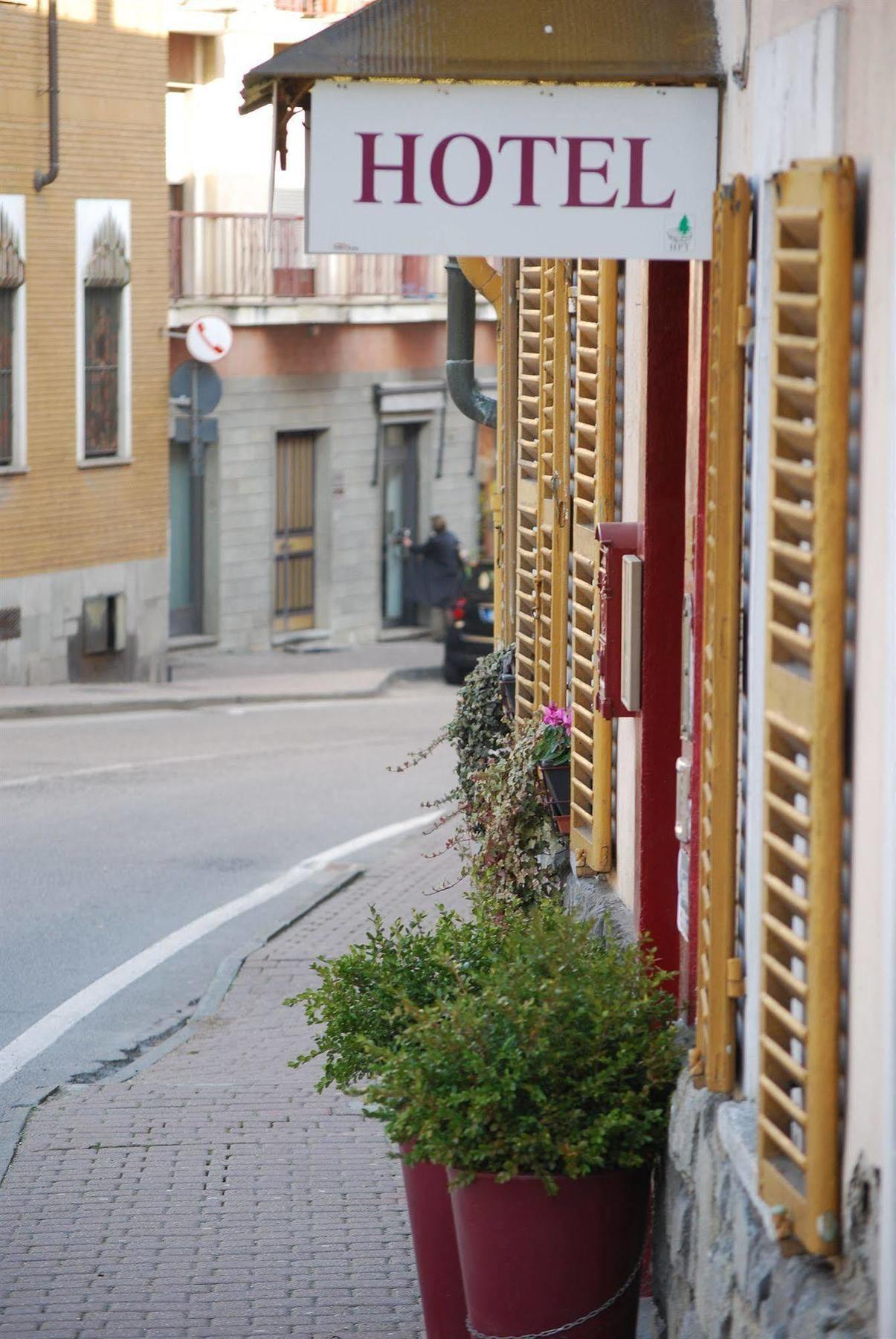 Hotel Pino Torinese المظهر الخارجي الصورة