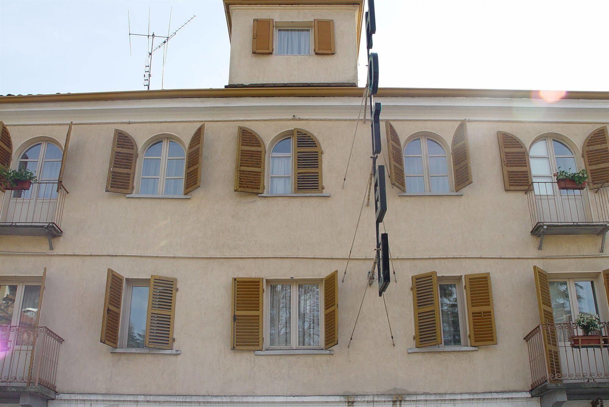Hotel Pino Torinese المظهر الخارجي الصورة