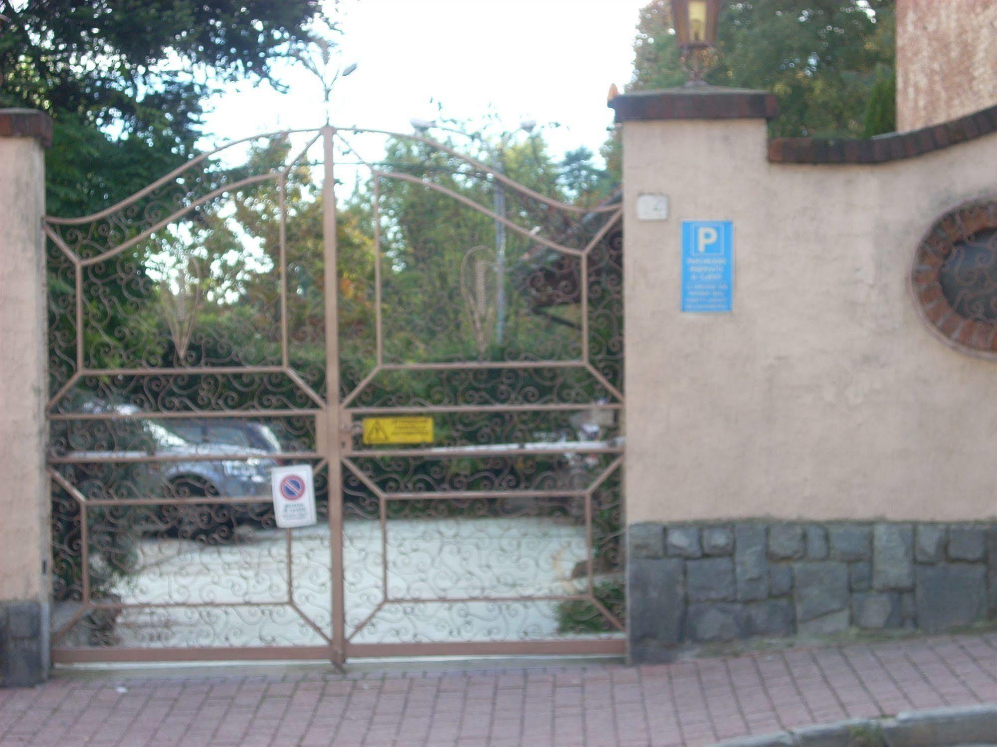 Hotel Pino Torinese المظهر الخارجي الصورة