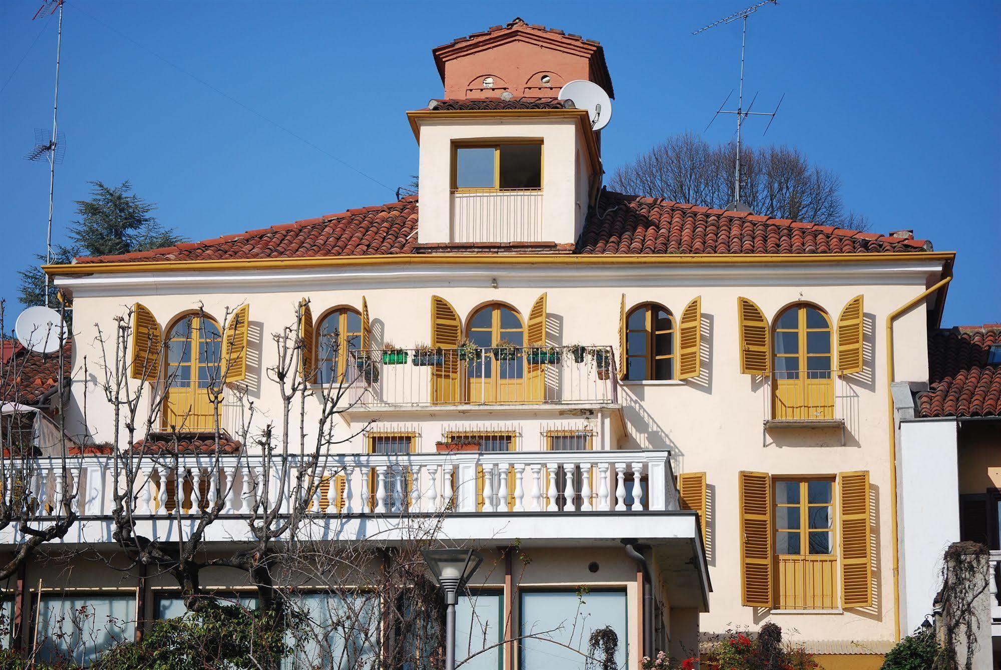 Hotel Pino Torinese المظهر الخارجي الصورة