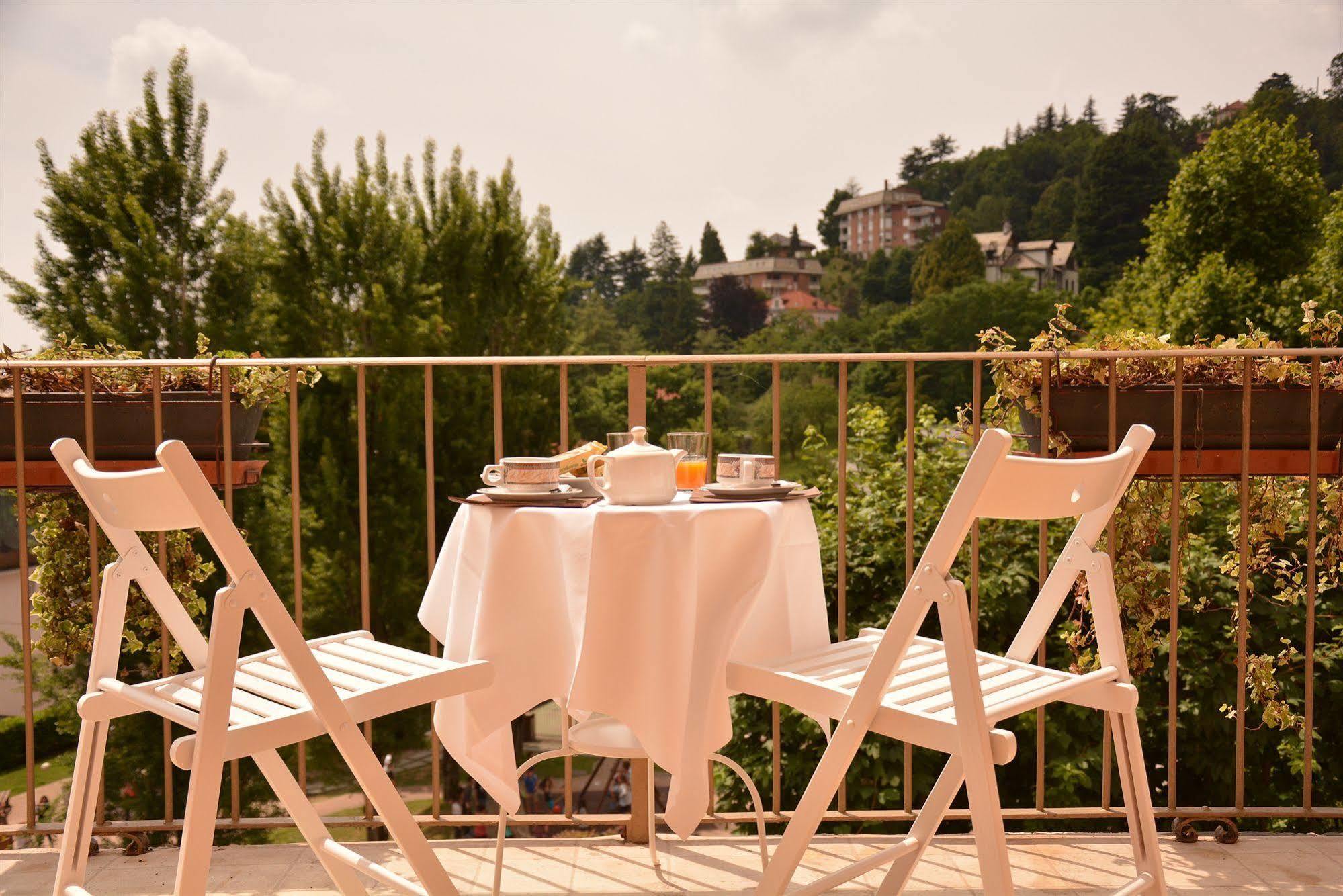 Hotel Pino Torinese المظهر الخارجي الصورة